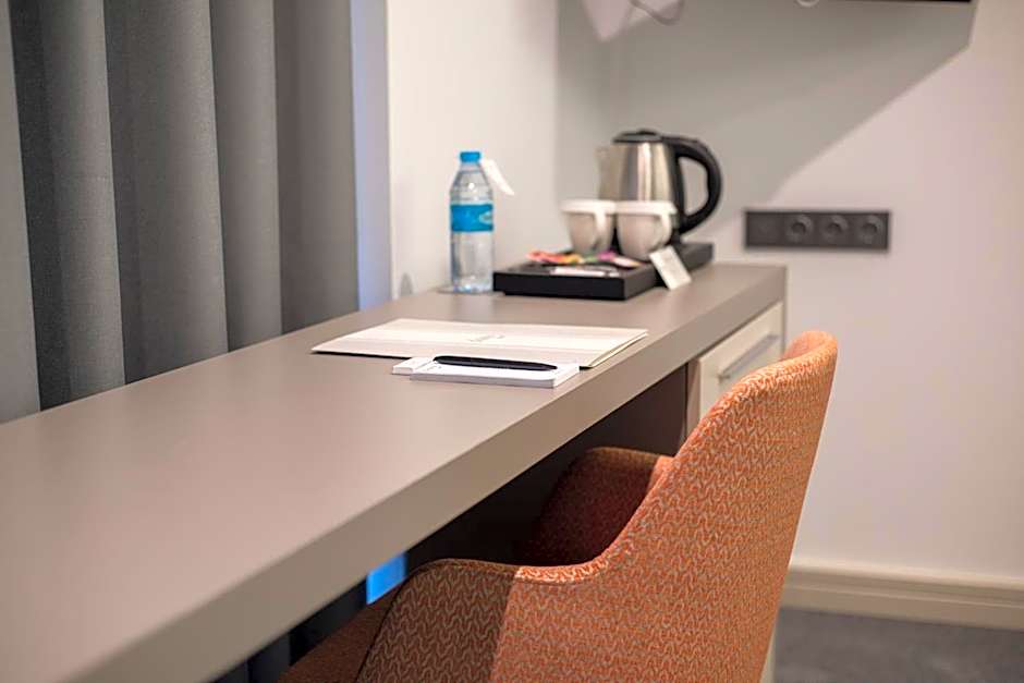 Dovv Hotel Busıness