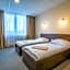 City Hotel B&B, reception 24 7, 800m od-from R1, free parking