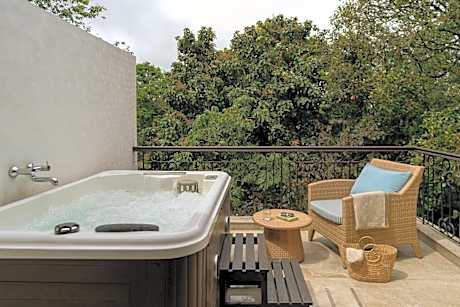 Neelakurinji Suite