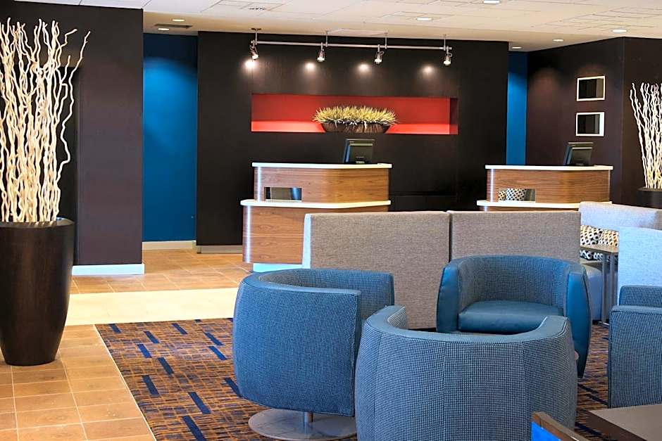 Courtyard by Marriott Bloomington