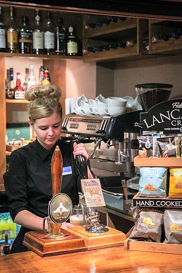 Lancaster House Hotel