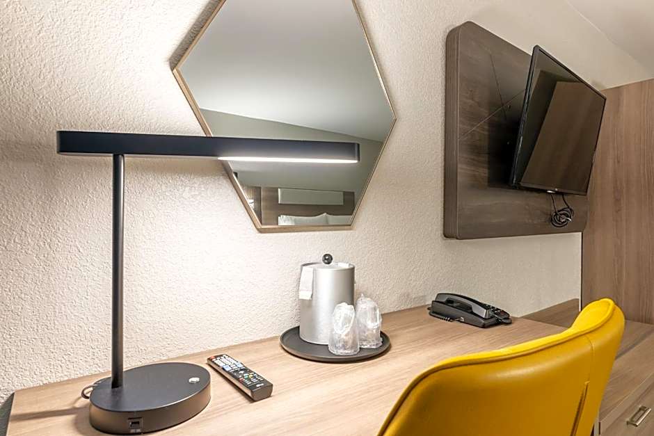 Holiday Inn Express Van Nuys By IHG