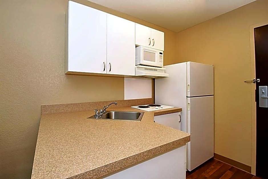 Extended Stay America Suites - Raleigh - Cary - Regency Parkway North