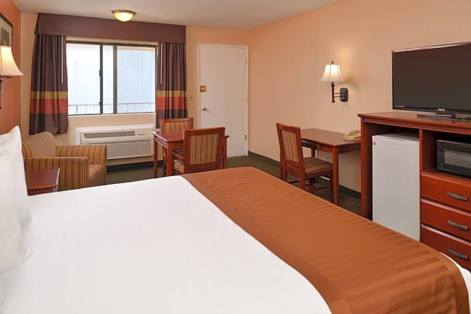 Americas Best Value Inn & Suites Bakersfield E