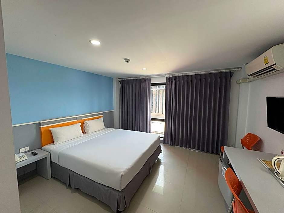 Sakura Budget Hotel