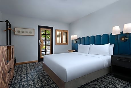 Standard King Room