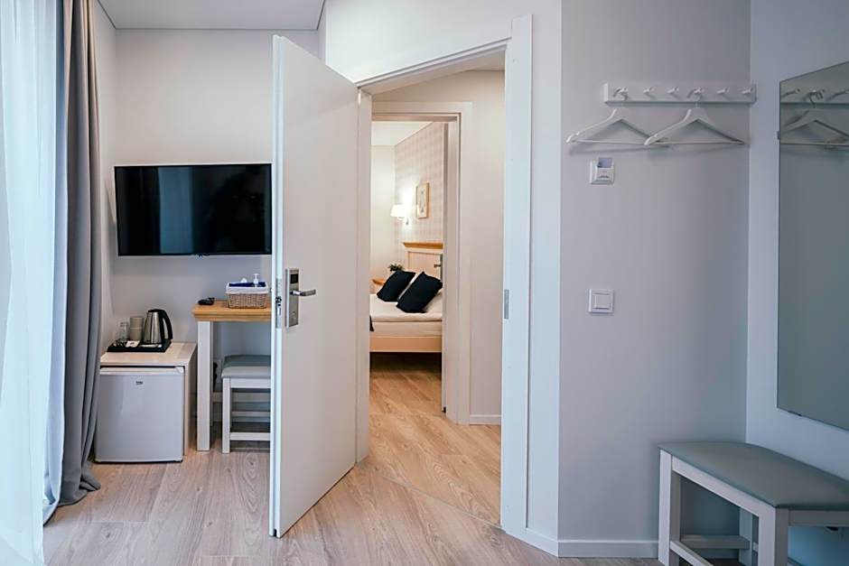 J14A I Rooms & Apartments AUTOMATED SELF CHECK-IN