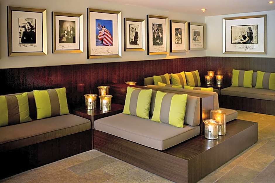Sunset Marquis Hotel