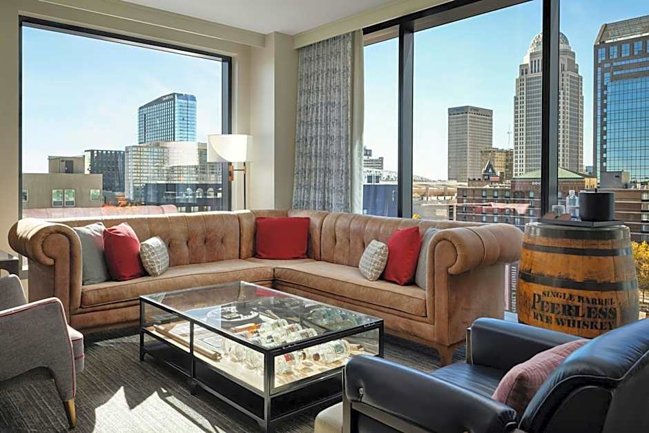 Hotel Distil, Autograph Collection