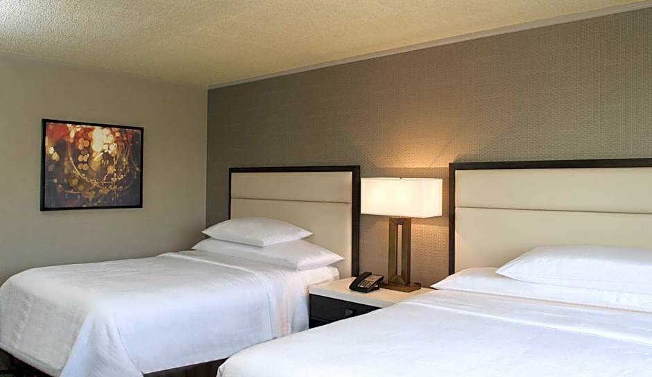 Embassy Suites by Hilton Portland Tigard