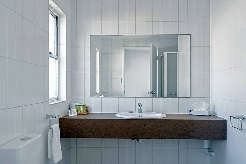 Wollongbar Motel