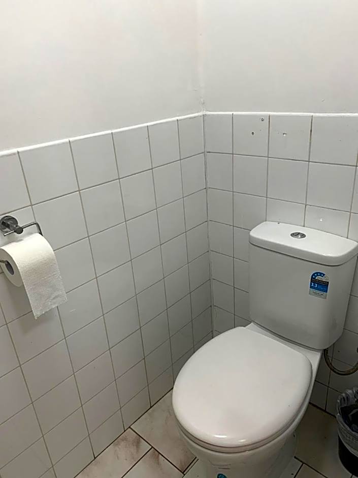 Beaconsfield Lodge Motel