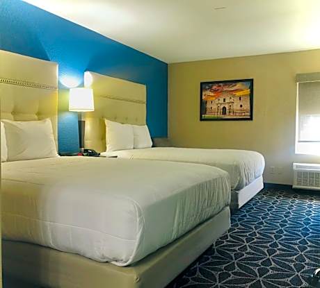 Queen Room with Two Queen Beds - Non-Smoking