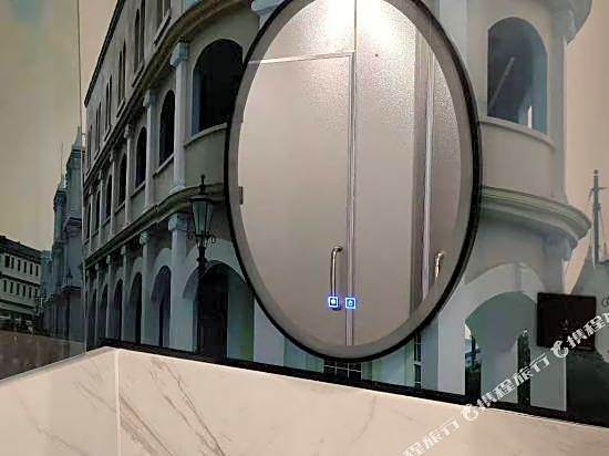 Sainan Hotel (Chenjiayu Rainbow Bridge Subway Station)