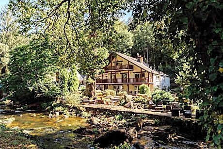 Logis Auberge de Pont Calleck