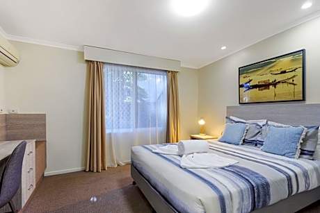 Deluxe Apartment (2 Adults)