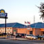 Days Inn & Suites by Wyndham Laredo