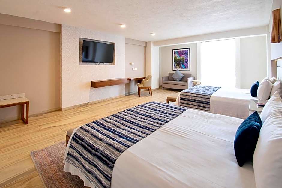 Hotel Velvet Plaza