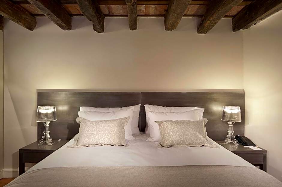 Soho Point San Telmo Suites