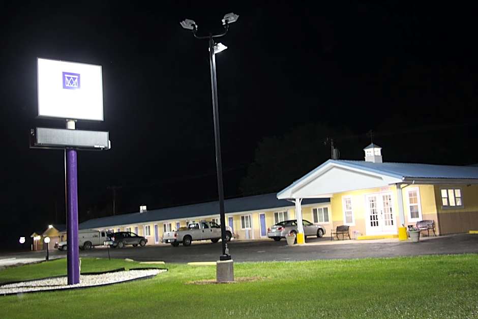 Westbridge Inn & Suites