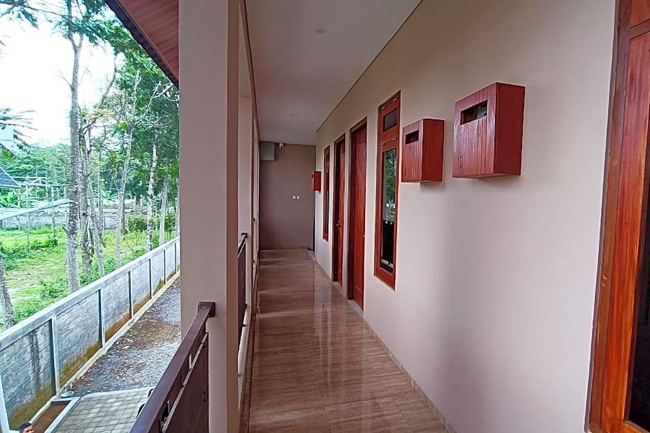 OYO Life 93497 Griya Kost Rr