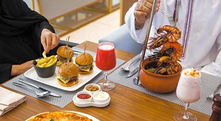 Maani Muscat Hotel and Apartments