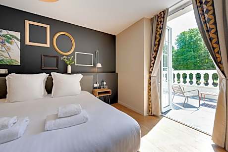 Deluxe King Room with Terrace and Park View - Non-Smoking
