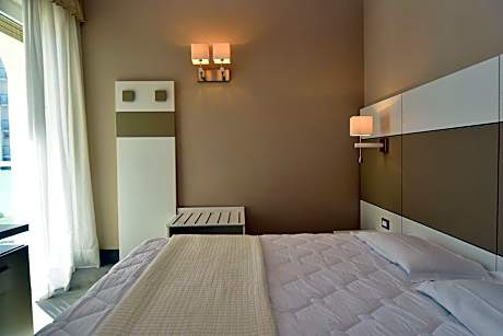 Comfort Double or Twin Room with Balcony and Lateral Sea View