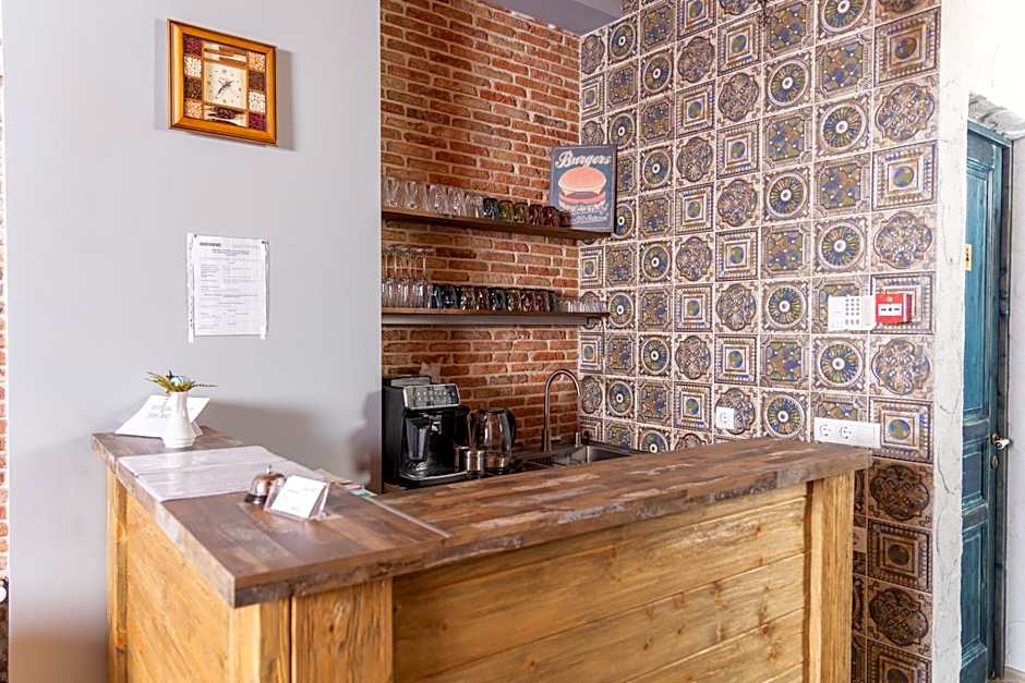 Rose Hotel Vake