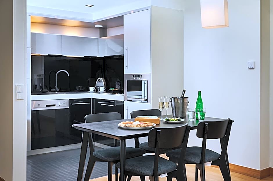 Mamaison Residence Diana