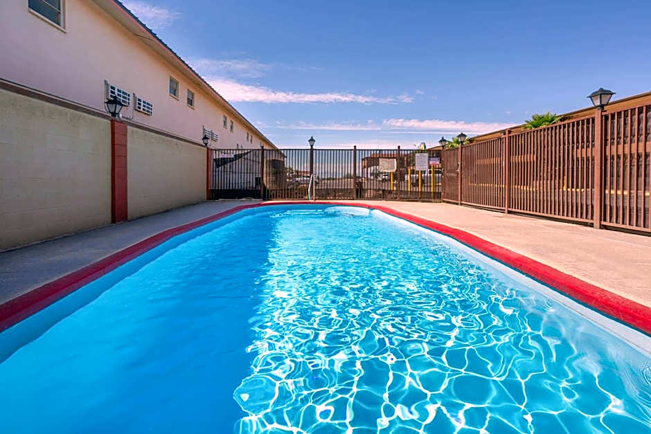 Days Inn by Wyndham Alamogordo