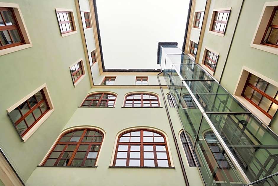 Residence 9