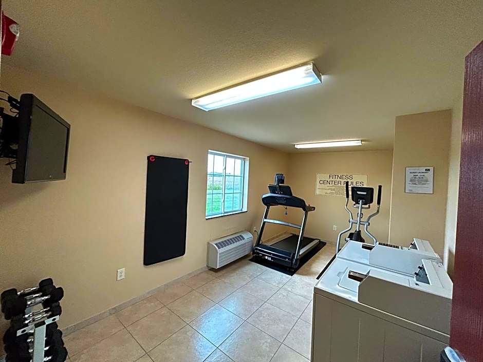 Cobblestone Hotel & Suites - Knoxville
