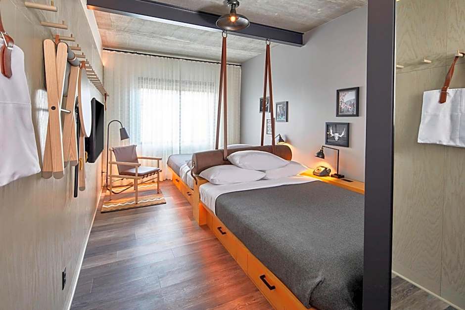 Moxy by Marriott Chattanooga Downtown