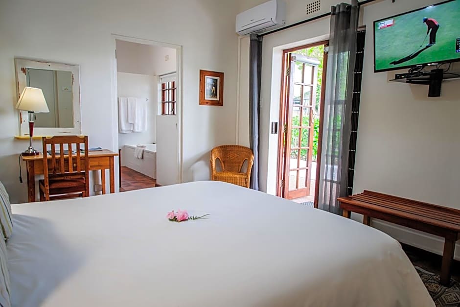 Aan de Oever Guesthouse