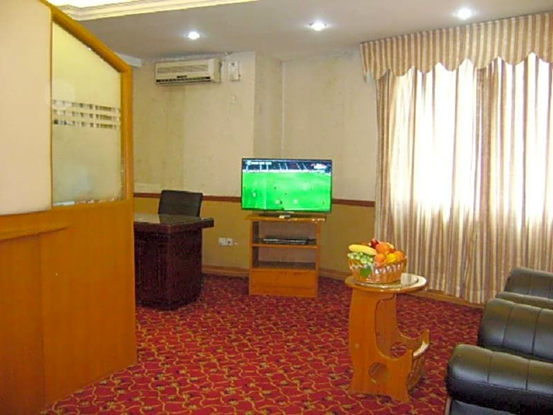 Excel Treasure Hotel