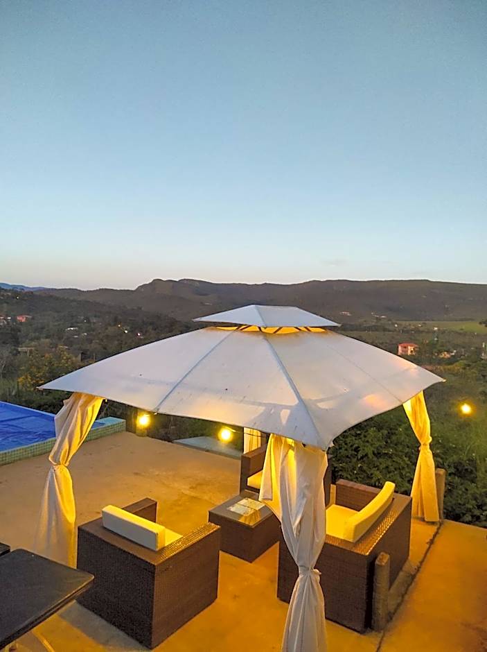 Casa de Maitreya - piscina, ar condicionado