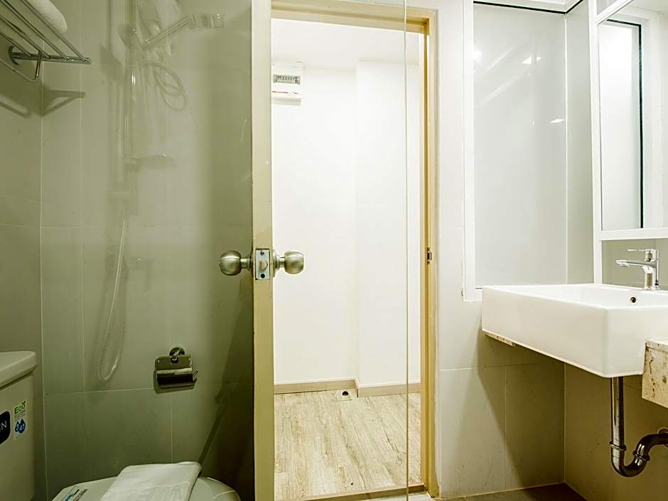 B2 Phrae Boutique and Budget Hotel