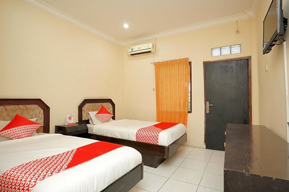 OYO 2003 Female Guest House