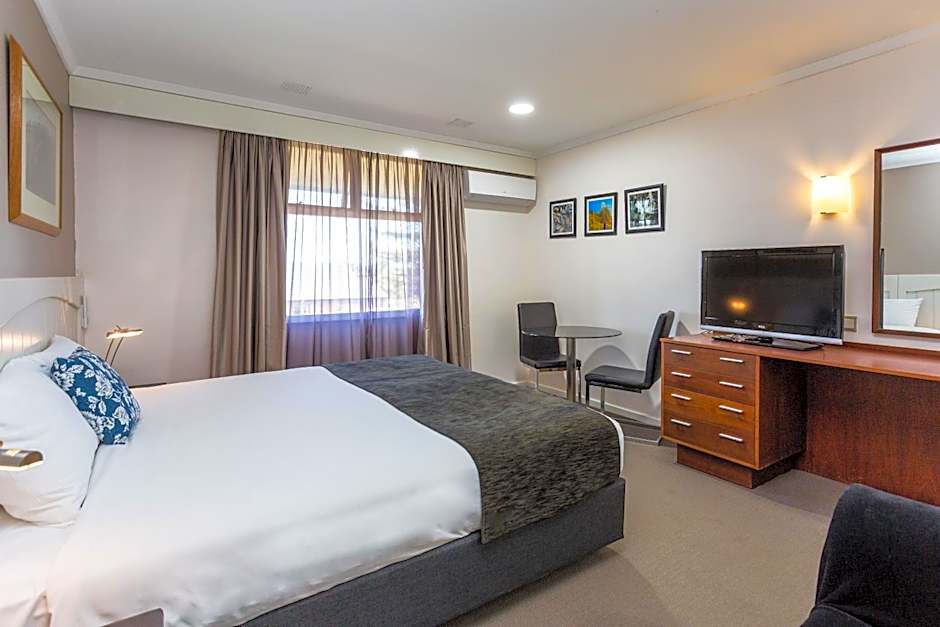Country Comfort Amity Motel