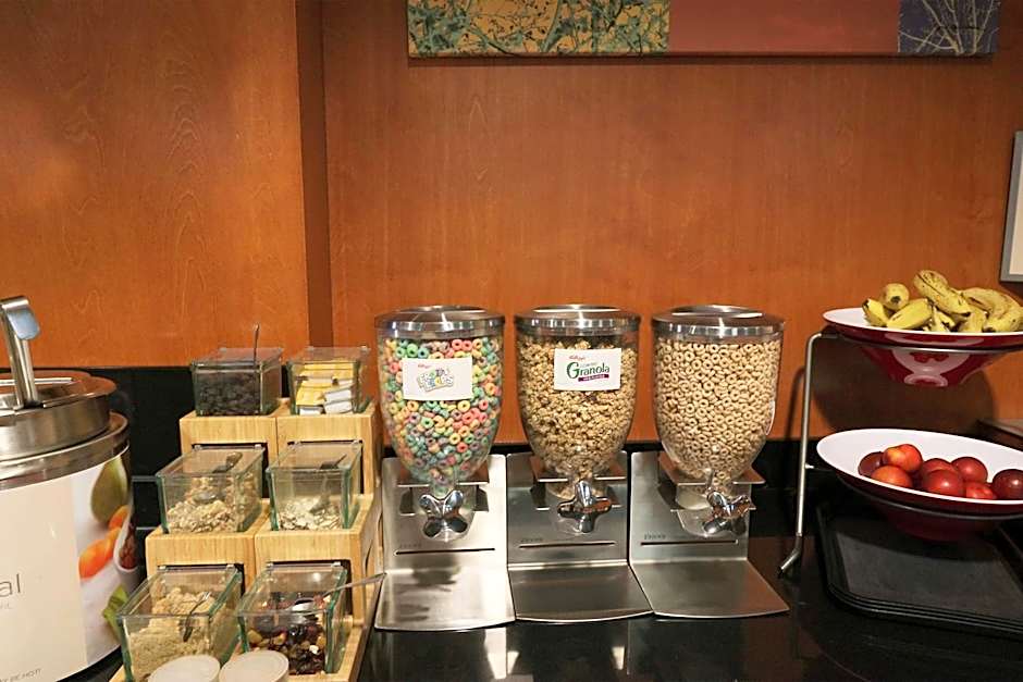 Fairfield Inn & Suites by Marriott Des Moines Airport