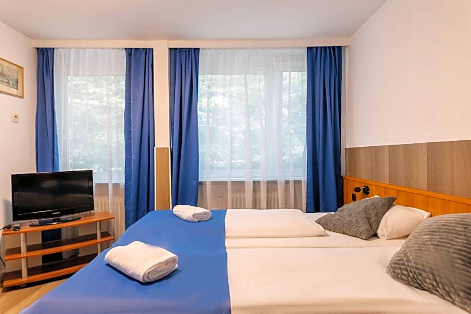Hotel Hanseat Hamburg - Free Parking