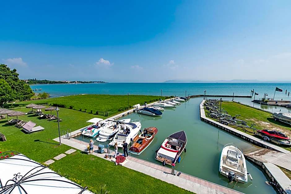 Yachting Hotel Mistral