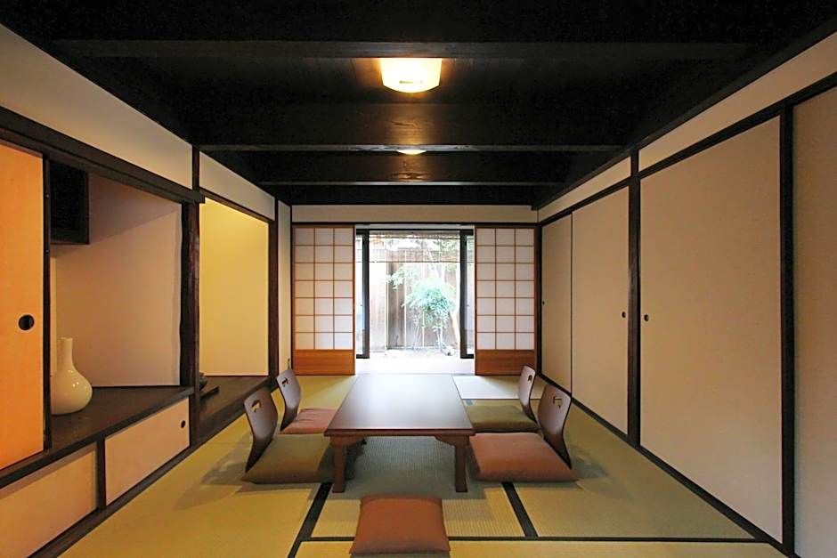 Momohana an Machiya House