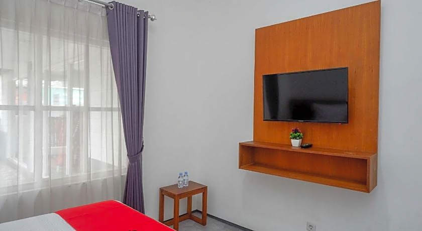 RedDoorz near XT Square 4