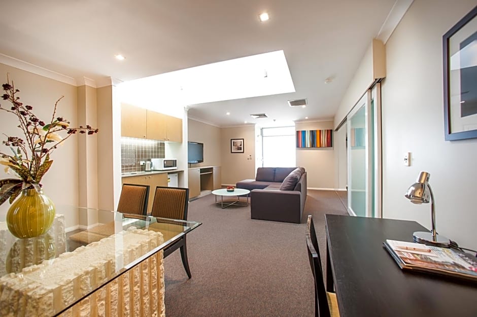 Ramada Hotel & Suites Sydney Cabramatta