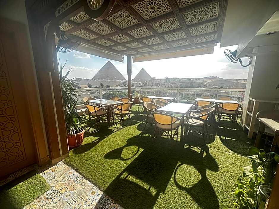 DouDou Pyramids View Hotel