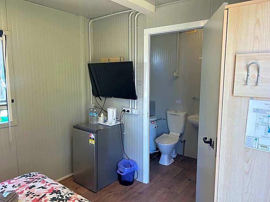 gundy pub & caravan park