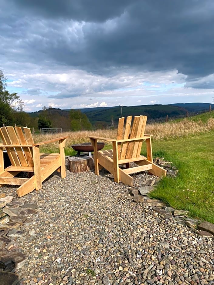 Belan Bluebell Woods Shepherds Hut