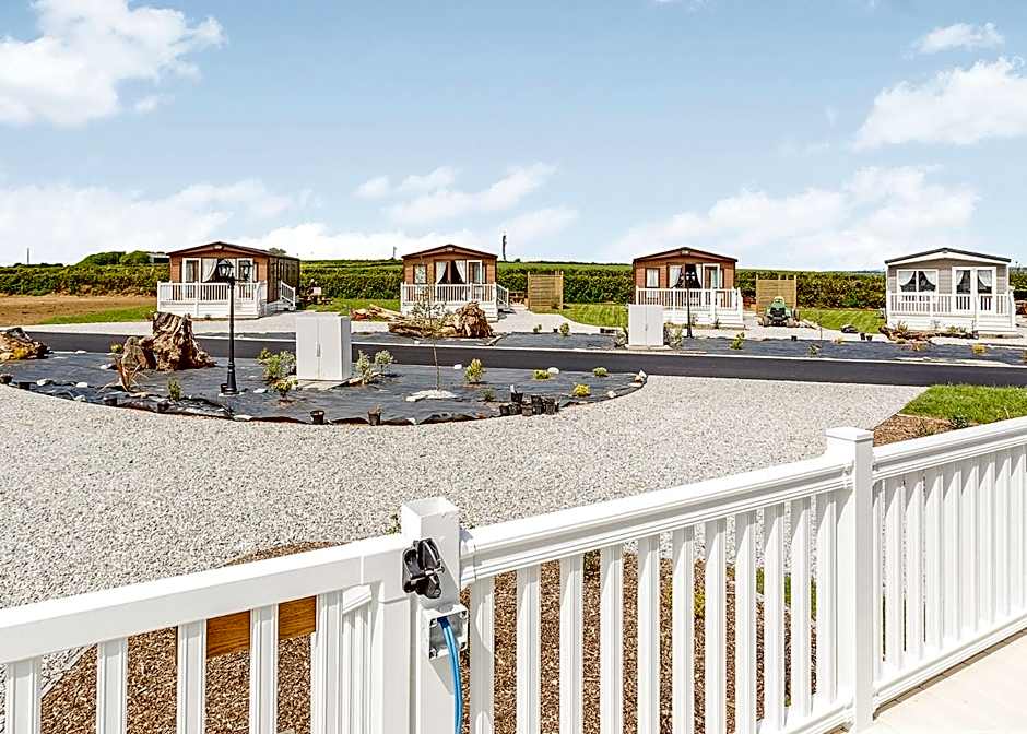 Looe Coastal Retreat
